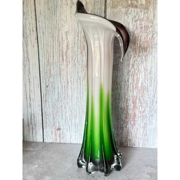 Jack-In-The-Pulpit Hand-Blown Art Glass Vase Green & White Ombre w/Purple Rim 12 - Picture 2 of 12